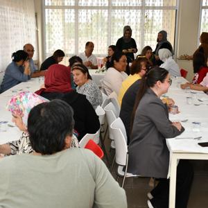 Engelsiz Yaşam Bakım, Rehabilitasyon ve Aile Danışma Merkezi Müdürlüğümüzde özel gereksinimli bireylerimizle aşure etkinliği düzenlendi. - fotoğraf 1