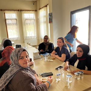 Çocuk kuruluşumuzda aşure etkinliği düzenlendi. - fotoğraf 1