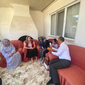 Aile odaklı sosyal hizmet anlayışımız doğrultusunda vatandaşlarımızın yanında olmaya, ihtiyaçlarını yerinde tespit ederek çözüm odaklı hizmet sunmaya kararlılıkla devam ediyoruz. - fotoğraf 1