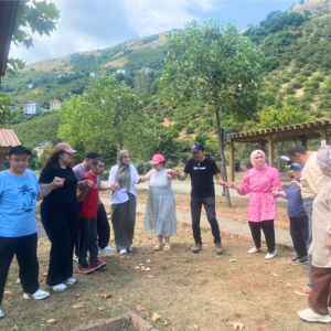 Özel Gereksinimli Bireylerimiz, Sera Gölü’nde Düzenlenen Piknik Etkinliğinde Doğayla Buluştu - fotoğraf 1