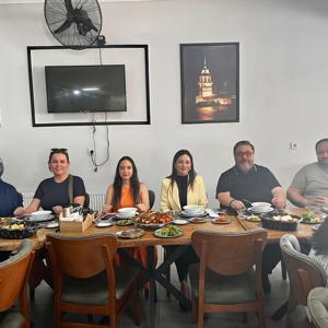 Kuruluşlarımızda kalan çocuklarımıza yönelik yemek etkinliği gerçekleştirildi. - fotoğraf 2