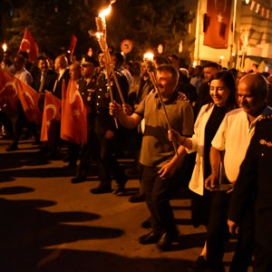 15 Temmuz Demokrasi ve Millî Birlik Günü kapsamında Demokrasi Yürüyüşü ve Anma Programı gerçekleştirildi. - fotoğraf 3