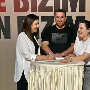 15 Temmuz Demokrasi ve Millî Birlik Günü anma programı kapsamında, 15 Temmuz Anı Defteri imzalandı. - fotoğraf 1