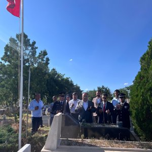 15 Temmuz Demokrasi ve Millî Birlik Günü anma programı , Keskin Kaymakamımız Sayın İlhan KAYATÜRK, ilgili kurum amirleri ve Keskin Sosyal Hizmet Merkezi Müdürümüz Sayın Abdullah AYHAN’ın katılımıyla gerçekleştirildi. - fotoğraf 3