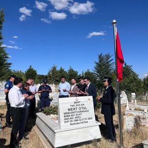 15 Temmuz Demokrasi ve Millî Birlik Günü anma programı , Keskin Kaymakamımız Sayın İlhan KAYATÜRK, ilgili kurum amirleri ve Keskin Sosyal Hizmet Merkezi Müdürümüz Sayın Abdullah AYHAN’ın katılımıyla gerçekleştirildi. - fotoğraf 1