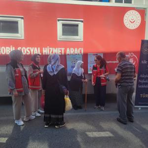 Yerinde Sosyal Hizmet Programı kapsamında Mobil Sosyal Hizmet aracımız ile Keskin Meydanı’nda vatandaşlarımızla bir araya gelindi. - fotoğraf 4
