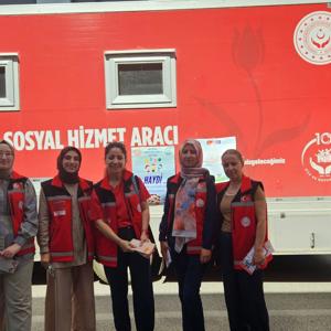 Yerinde Sosyal Hizmet Programı kapsamında Mobil Sosyal Hizmet aracımız ile Keskin Meydanı’nda vatandaşlarımızla bir araya gelindi. - fotoğraf 2