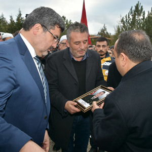 Kahraman Şehidimiz Gökhan ORHAN Dualar ve Gözyaşlarıyla Uğurlandı. - fotoğraf 7