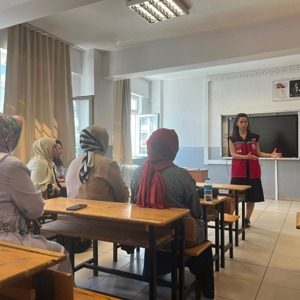 Aile Eğitim Programları Kapsamında Ailelere Yönelik Eğitim Faaliyetleri Devam Etmektedir - fotoğraf 2