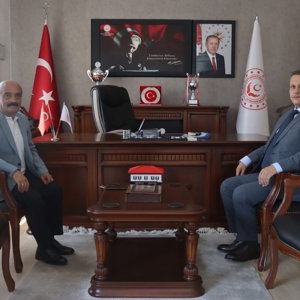 5000 Evler Cumhuriyet Mahallesi Muhtarı İbrahim Harmanbaşından İl Müdürümüz Sami Çifte Ziyaret - fotoğraf 1