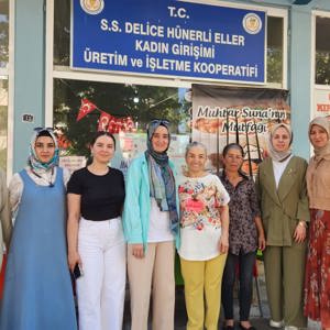 Üreten, paylaşan ve dayanışmayı güçlendiren Delice Hünerli Eller Kadın Girişimi Üretim ve İşletme Kooperatifi ziyaret edildi. - fotoğraf 1