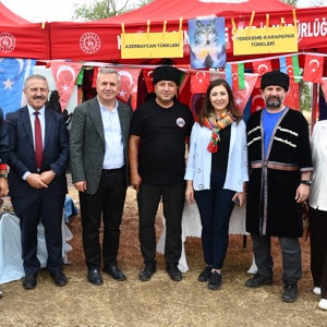 İl Müdürümüz Sayın Çiğdem AÇIKYILDIZ KAZEL, Kırıkkale Yörük Türkmen Derneği tarafından düzenlenen 6. Geleneksel Yörük Türkmen Şenliği’ne katıldı. - fotoğraf 4