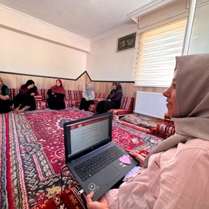 Kadın Hizmetleri Birimimizden Kadına Yönelik Şiddetle Mücadele ve Psikolojik Sağlamlık Eğitimleri - fotoğraf 3