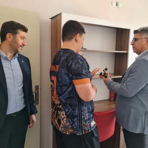 İl Müdürümüz Özgür Kırmızıtaş Sivas Çocuk Evleri Sitesi Müdürlüğümüzü Ziyaret Etti - fotoğraf 3