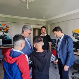 İl Müdürümüz Özgür Kırmızıtaş Sivas Çocuk Evleri Sitesi Müdürlüğümüzü Ziyaret Etti - fotoğraf 1