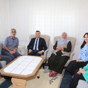 Şehitlerimizin Emanetleri Baş Tacımızdır - fotoğraf 3