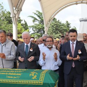 İl Müdürümüz Sn. Ömer Turan, Koruyucu Ailemiz Ayşe Tulumbacı’nın Cenaze Törenine Katıldı - fotoğraf 1