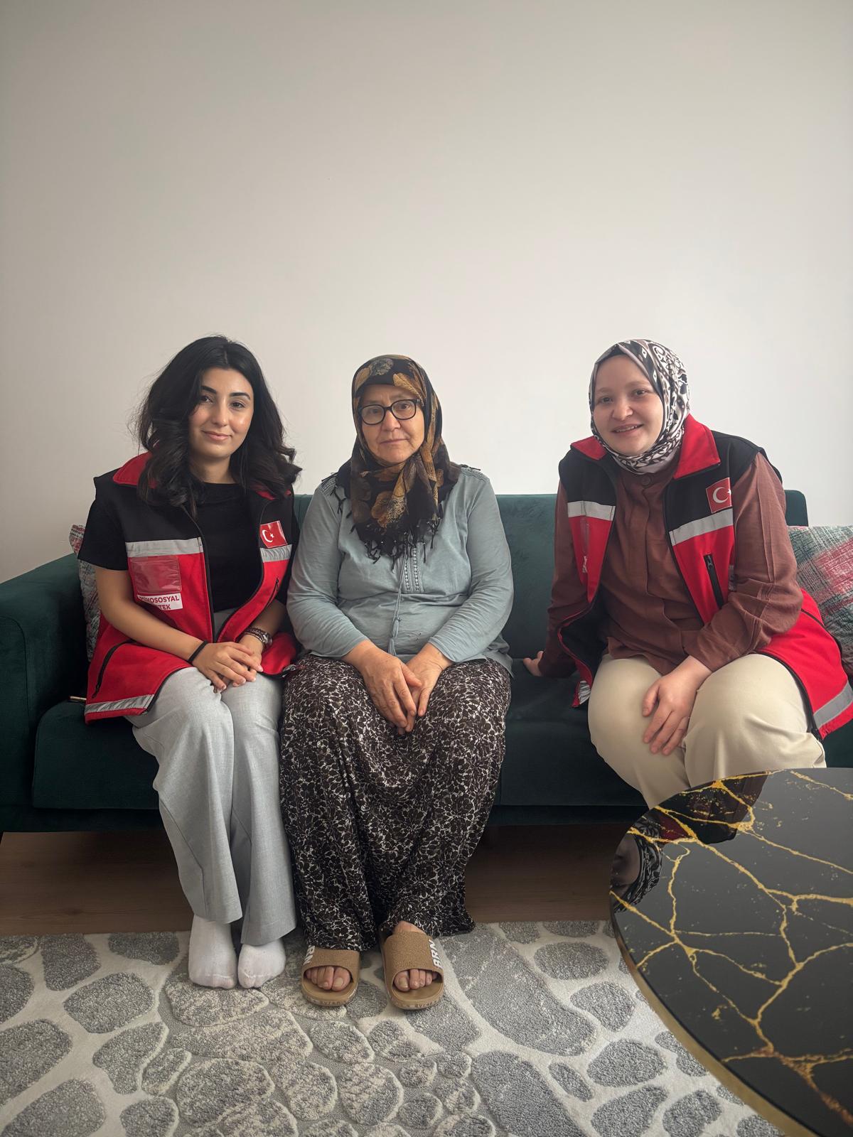 Kahraman şehidimizin kıymetli ailesi ve kahraman gazimiz ziyaret edildi.