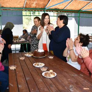 İl Müdürümüz Sayın Çiğdem AÇIKYILDIZ KAZEL, Engelsiz Yaşam Bakım, Rehabilitasyon ve Aile Danışma Merkezi Müdürlüğümüzden hizmet alan özel gereksinimli bireylerimizle piknik etkinliğinde bir araya geldi. - fotoğraf 3