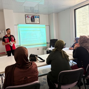Modüler Aile Eğitim Programı (AEP) kapsamında "Çocuk Yetiştirme Tutumları" konulu eğitim düzenlendi - fotoğraf 2