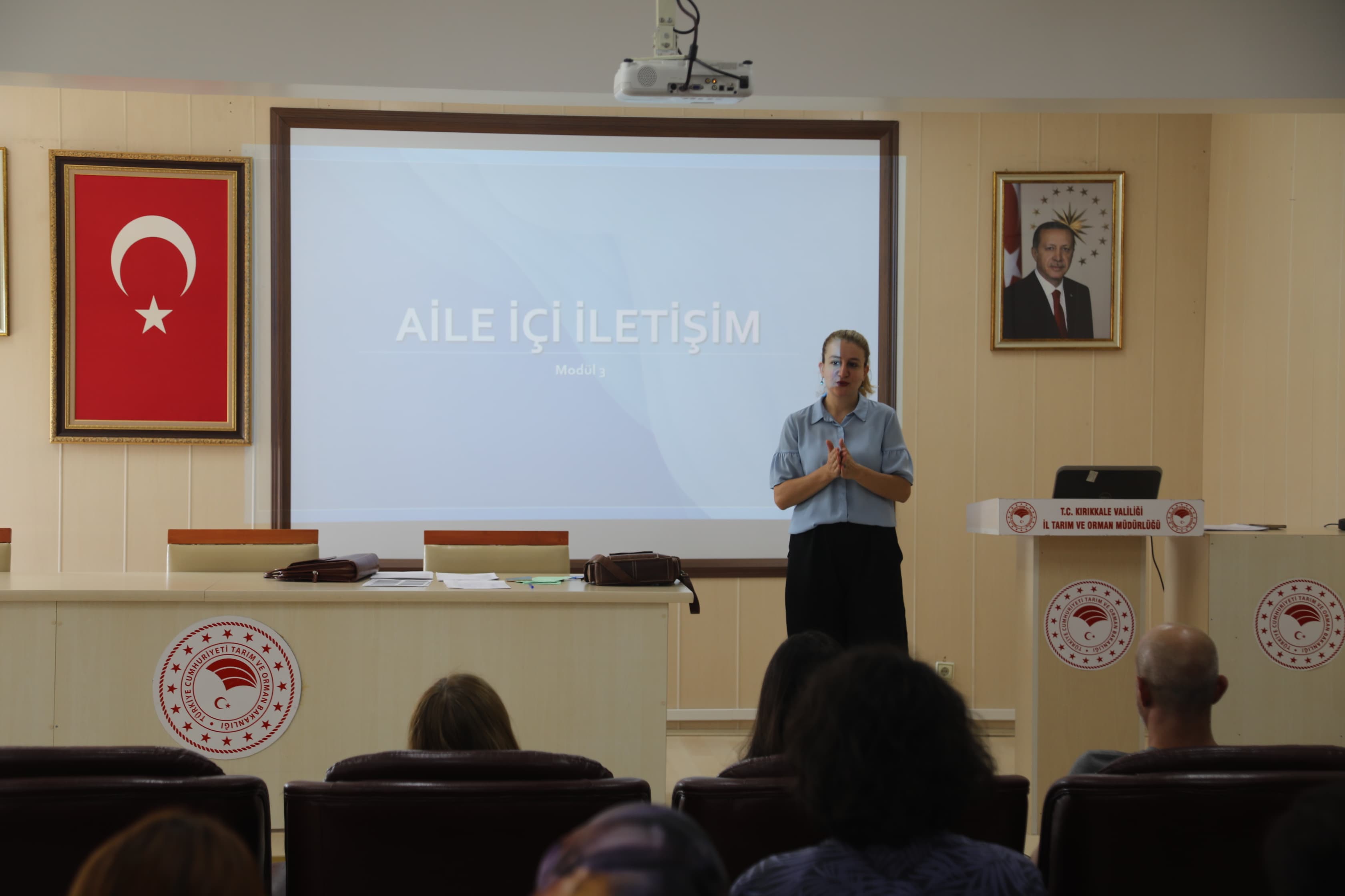 Modüler Aile Eğitim Programı kapsamında, İl Tarım ve Orman Müdürlüğü personellerine “Aile İçi İletişim” eğitimi gerçekleştirildi.
