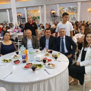 Vali Yardımcımız Sayın Emre KAZANASMAZ ve İl Müdürümüz Sayın Çiğdem AÇIKYILDIZ KAZEL, Selin ve Mustafa çiftinin düğün merasimine katılarak mutluluklarına ortak oldu. - fotoğraf 2