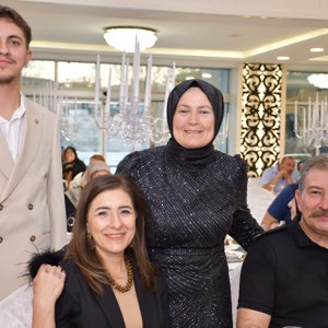 Vali Yardımcımız Sayın Emre KAZANASMAZ, İl Protokolü ve İl Müdürümüz Sayın Çiğdem AÇIKYILDIZ KAZEL, kahraman Şehidimiz Hacı Mehmet KARGIN’ın kıymetli kızı Semanur’un düğün merasimine katılarak mutluluklarına ortak oldu. - fotoğraf 2