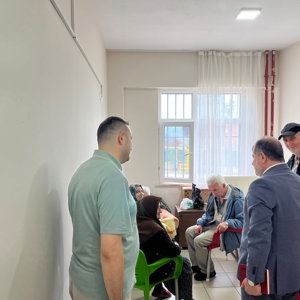 Derepazarı’nda Şefkat Engelli Bakım Merkezi’ne Ziyaret - fotoğraf 3