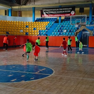 Çocuk Evlerimizde kalan çocuklarımız, sportif faaliyetlere katılım sağladı. - fotoğraf 1