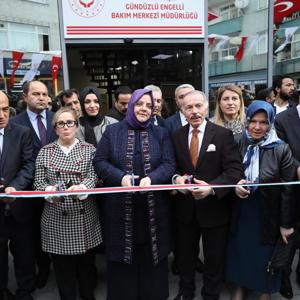 Bakan Selçuk, Bayrampaşa Belediyesi Engelsiz Yaşam Merkezi'nin Açılışını Gerçekleştirdi - fotoğraf 1