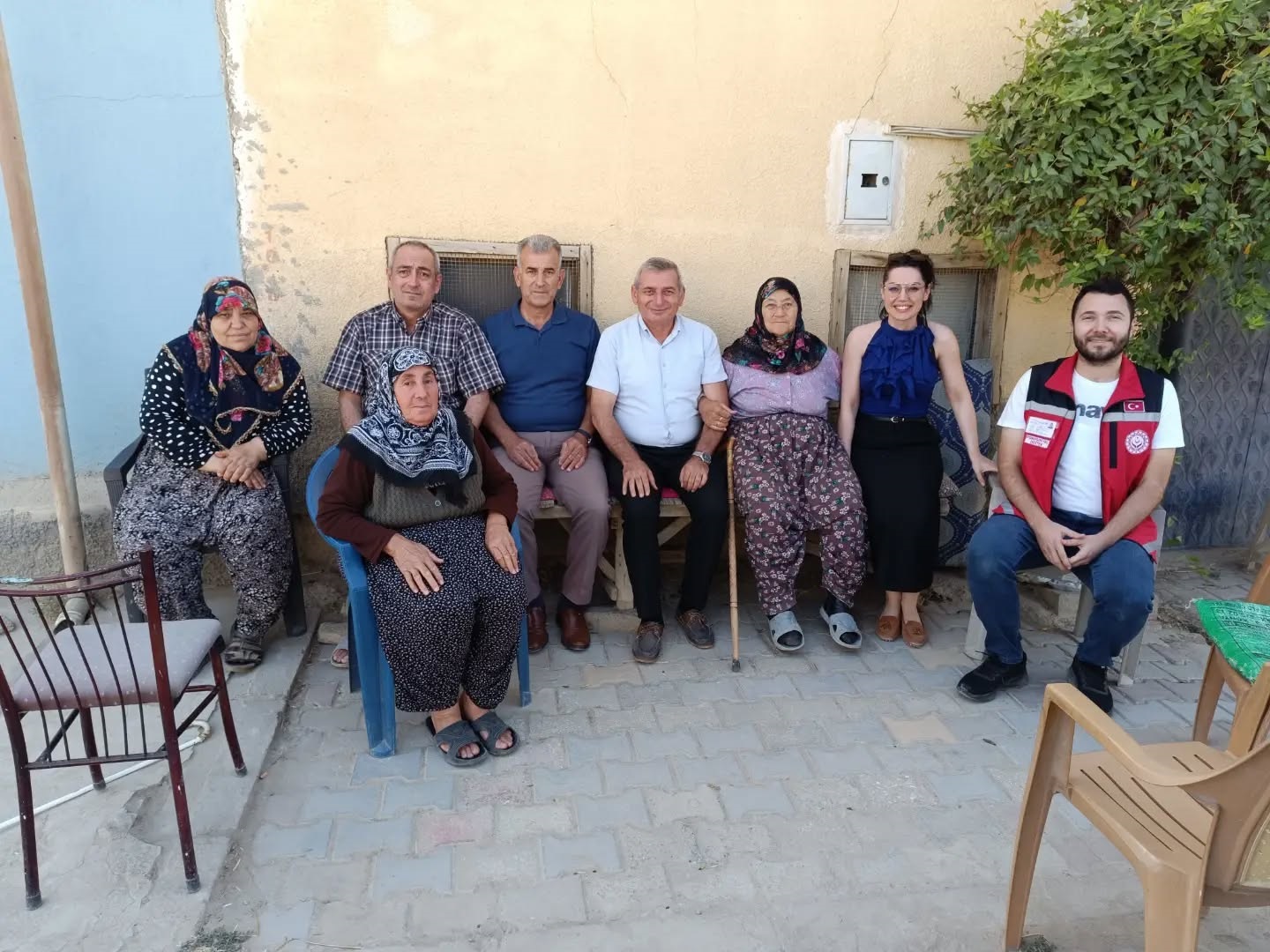 Aziz Şehidimiz İbrahim GEÇER'in Kıymetli Ailesi ve Kahraman Gazimiz Mehmet BARIŞ Evlerinde Ziyaret Edilmiştir