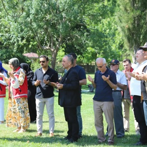 “Vatanın Emanetleriyle Gönül Sofrası Şehit Yakınları ve Gaziler Piknik ve Dayanışma Programı” Seydişehir Kuğulu Park’ta Gerçekleştirildi - fotoğraf 3