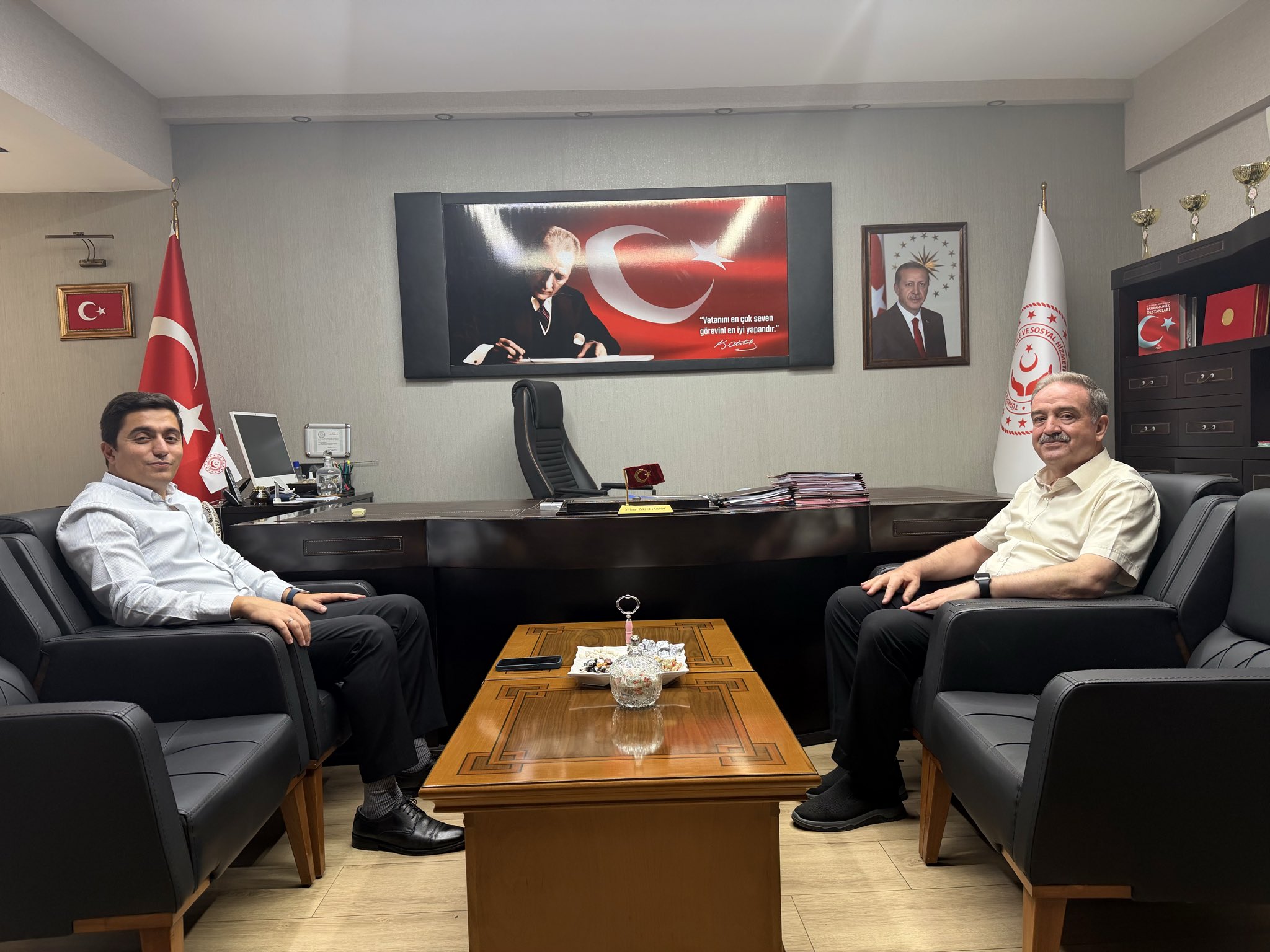 Beşiri Kaymakamı Mustafa Arslan Şahin’den İl Müdürümüz Mehmet Zeki Eryarsoy’a İade Ziyareti