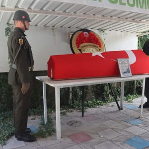 Kıbrıs Gazimiz Tahir Evkayayı Ebediyete Uğurladık - fotoğraf 5