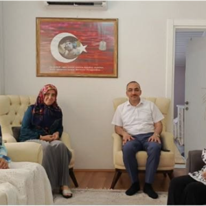 İl Müdürümüz Şehit Ailesini Ziyaret Etti - fotoğraf 1