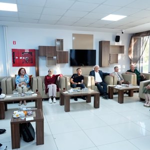 Huzurevimizde Gönülleri Birleştiren Sıra Gecesi - fotoğraf 1