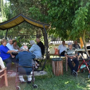 Sevgiyle, Saygıyla, Huzurla Büyüklerimizin Yanındayız - fotoğraf 7