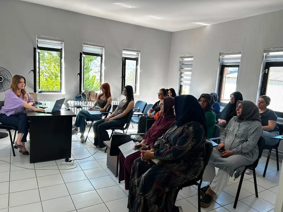 Alkol Kumar ve Madde Bağımlılığı Eğitimi