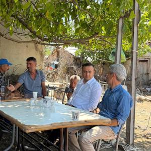 İl Müdürümüz Selim Köse, Şarkikaraağaç Sosyal Hizmet Merkezi Kuruluş Müdürümüz Ramazan Karasu’nun babasının vefatı dolayısıyla taziye ziyaretinde bulundu. - fotoğraf 2