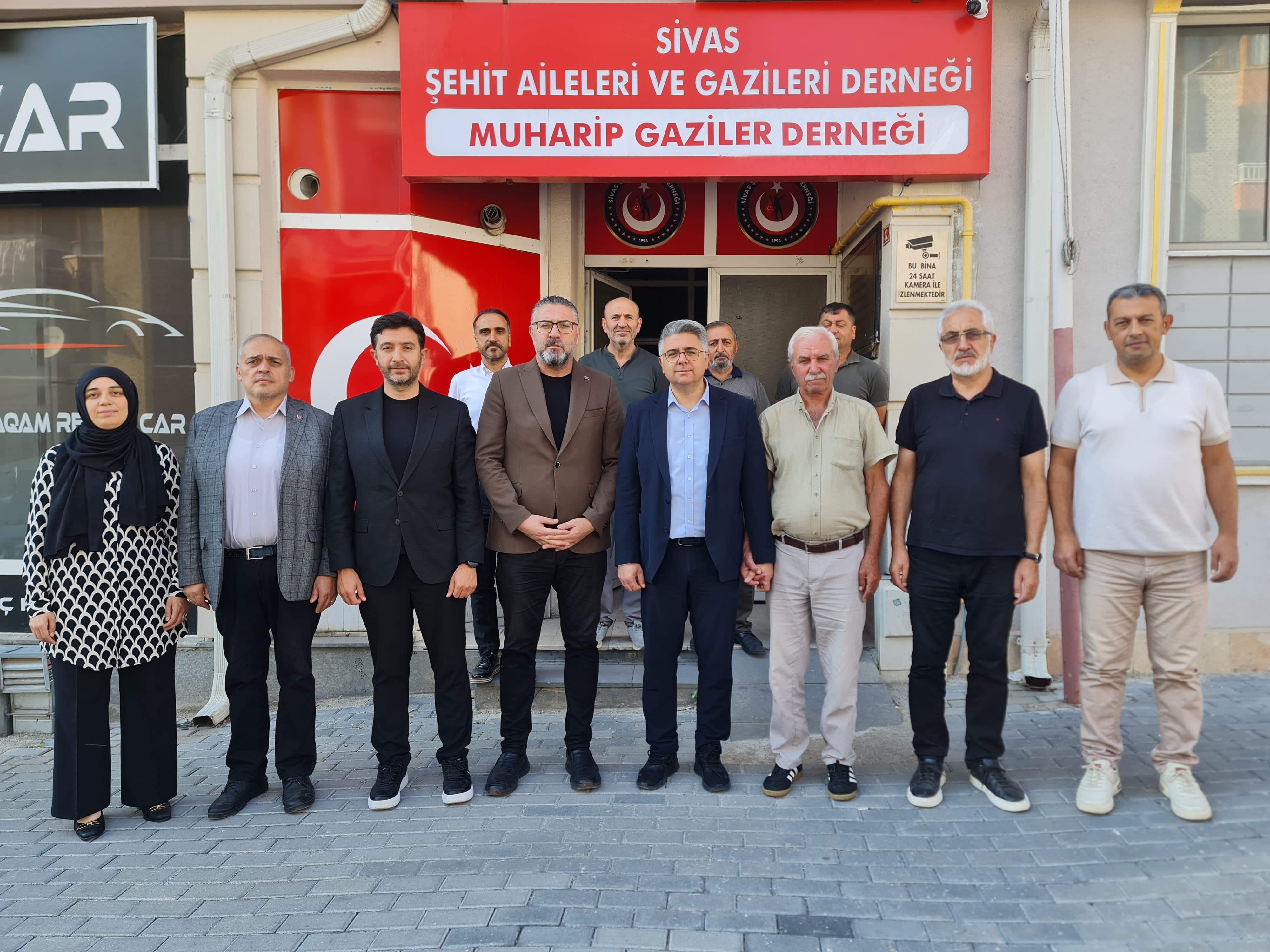 Şehit Aileleri ve Gaziler Derneği ile Muharip Gaziler Derneği’ne Anlamlı Ziyaret