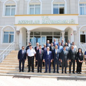 Valimiz Sn. Yılmaz Şimşek ve İl Protokolümüzden Akıncılar, Gölova ve Koyulhisar’a Ziyaretleri - fotoğraf 4