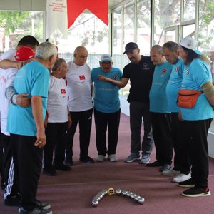 Huzurevlerimiz Arasında Heyecan Dolu Bocce Karşılaşması - fotoğraf 2