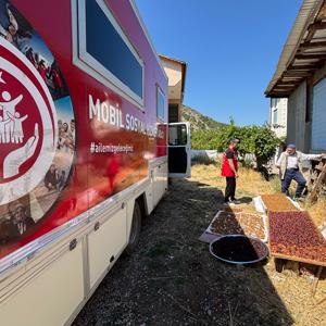 Mobil Sosyal Hizmet Aracımız Koyulhisar da - fotoğraf 1