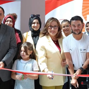 Engelleri Aşan Sanat Sergisi  - fotoğraf 1