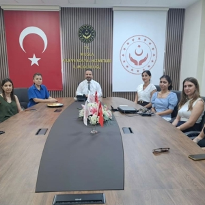 İl Müdürümüz Mahmut SELÇUK, Şiddet Önleme ve İzleme Merkezi Müdürlüğü (ŞÖNİM) personeliyle toplantı gerçekleştirdi. - fotoğraf 1