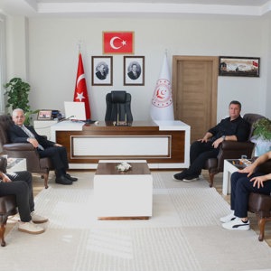 ERZİNCAN İL SAĞLIK MÜDÜRÜ DR. SAYIN CİHAN TEKİN’DEN İL MÜDÜRÜMÜZ SAYIN SERDAR DEMİRCİ’YE ZİYARET - fotoğraf 1