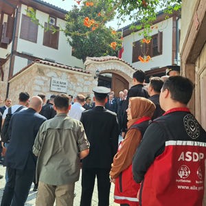3. Cumhurbaşkanı Celal Bayar Gemlik’te Dualarla Anıldı - fotoğraf 2