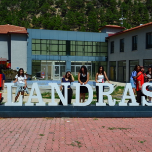 Çocuklarımız Uşak’ın Doğal ve Tarihi Güzelliklerini Keşfetti - fotoğraf 1