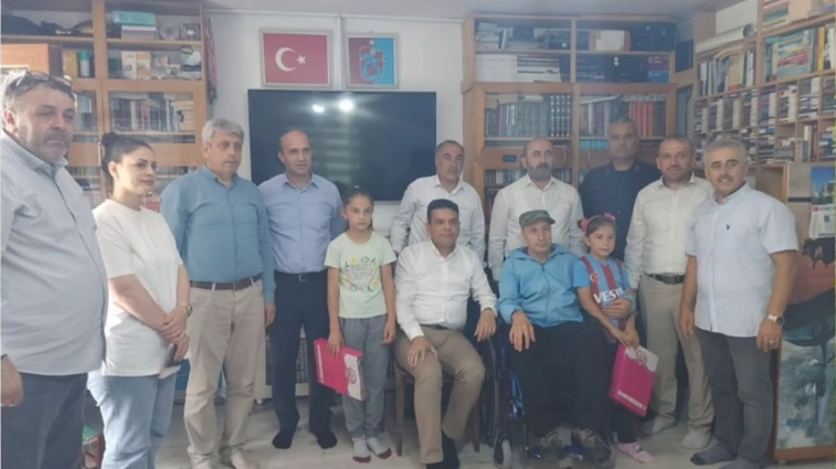 Kıbrıs Gazimiz Yusuf Akbulut İle Malul Gazimiz Erdal Tonbul’un Hanelerine Ziyaret Gerçekleştirildi.