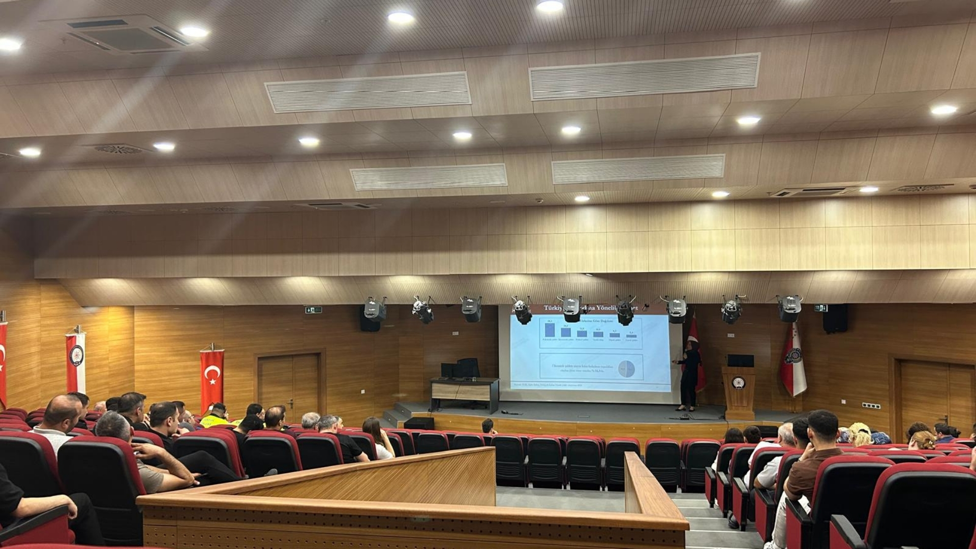 Kocaeli İl Emniyet Müdürlüğü Personeline Yönelik Eğitim Programları Gerçekleştirildi